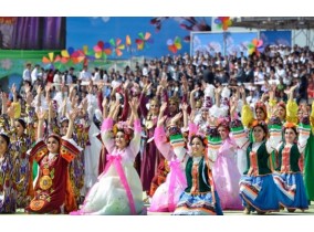Viva el colorido festival Navrus Bayram
