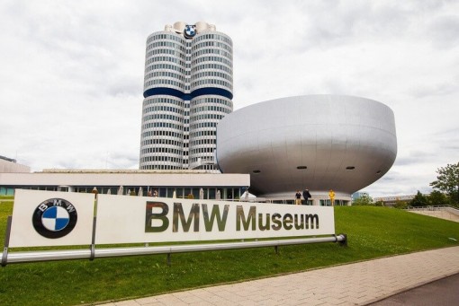 15 de junio - Día 3: Múnich, Museo BMW y Parque Olímpico (paquete de 5 estrellas)