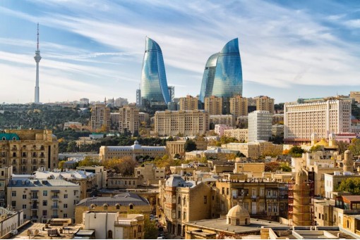 Día 1: Llegada a Bakú (Azerbaiyán)