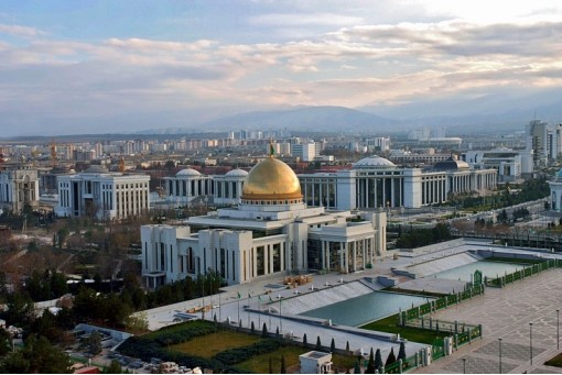 Día 12: Turkmenbashi - Ashgabat (150 kms)