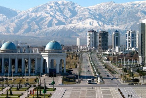 Día 1: Ashgabat