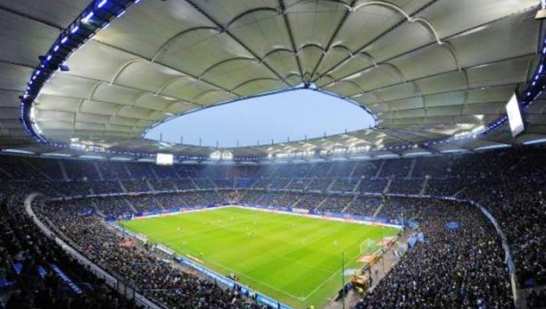 Hamburgo: Volksparkstadion / aforo 50.000